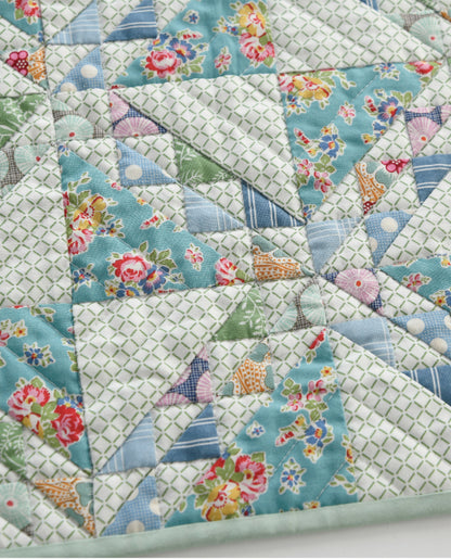 【材料キット】「森の小道」のマルチマット by パッチワーク教室編集部(kit-0106)