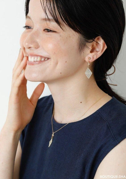 【書籍】刺繍作家kanaのオーガンジー刺繍で作るアクセサリー(S8549)