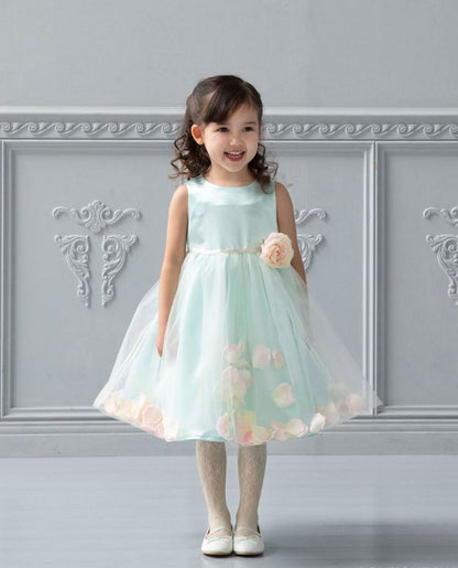 【書籍】女の子の特別な日のドレス(S8074)