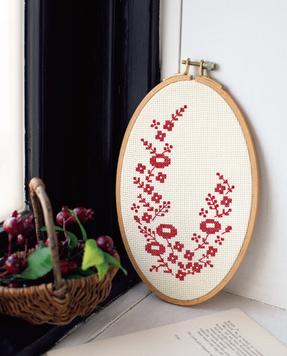 【刺しゅうキット】《赤い花の1色刺しゅう》「刺しゅうの時間 vol.2」掲載（kit-0078)