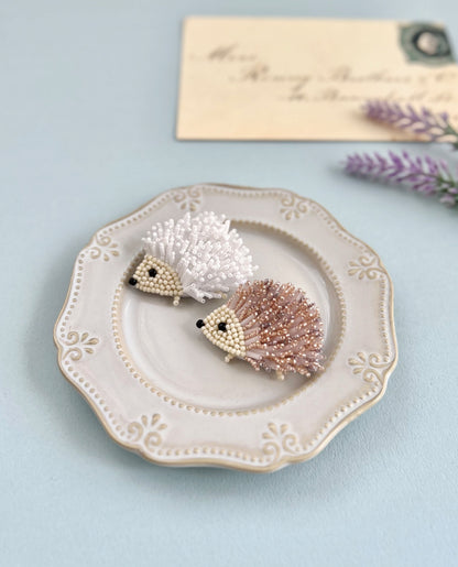 【ビーズキット】ハリネズミのブローチ～ design 下島優子/Yuko Shimojima（kit-0061)