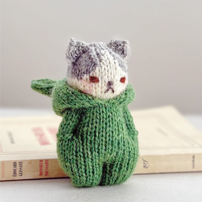 あみぐるみキット】_《うさぎフードのねこ兄弟（みどり）・レシピなし