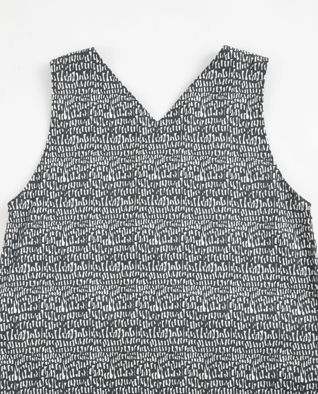 【型紙】フロントボタンのジャンパースカート　（SB-0107）