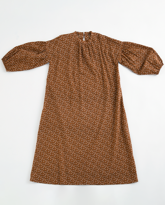 【型紙】バンドカラーのギャザーワンピース　（SB-0108）